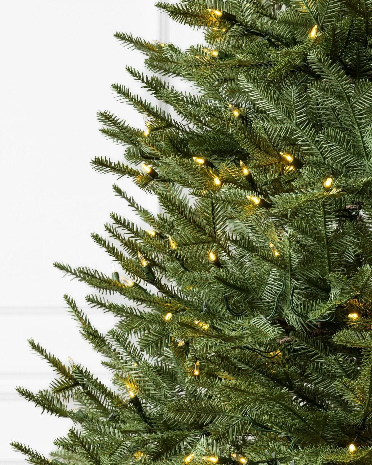 Árvore de Natal Verde Premium com Galhos Articulados, Suporte Metálico e Micro LEDs Embutidos